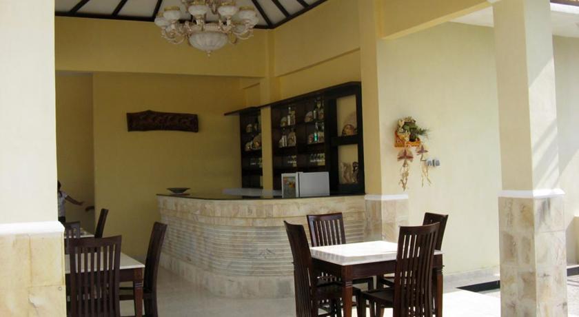 Oyo 2334 Melka Excelsior Hotel Singaraja Buitenkant foto